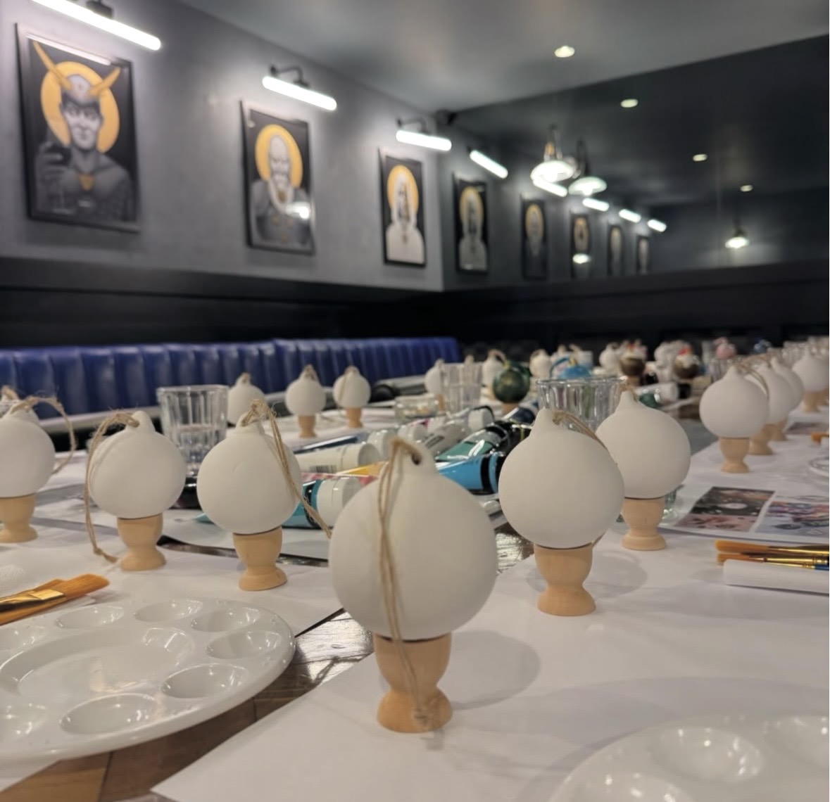 Corks & Canvases at Knowle, Christmas Bauble Class - Image 3
